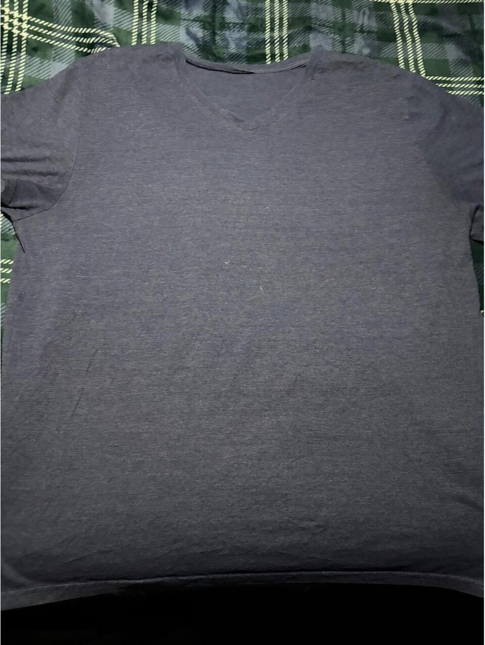 Basic Gray V-Neck T-Shirt for Men - 2XL - 0308